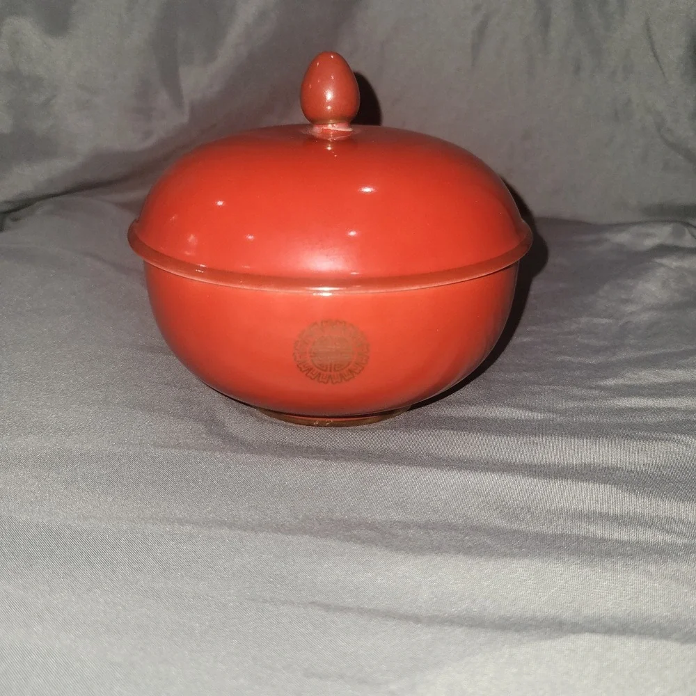 Vintage 1979 Oriental Estee Lauder porcelain Red trinket dish Powder Cosmetic